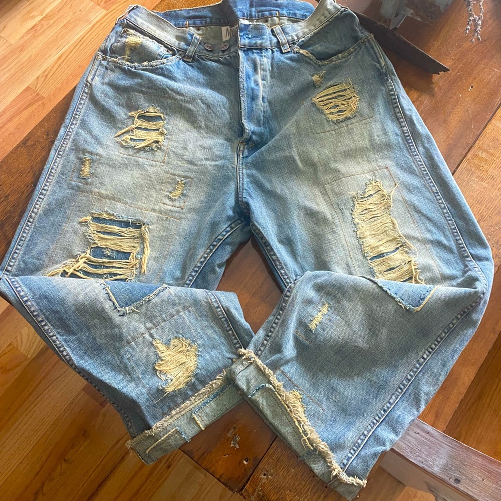 Magnolia Pearl Distressed Jeans